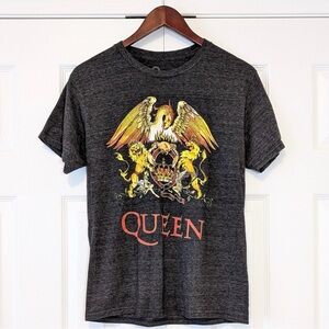 Size M Queen Band Freddie Mercury Women’s T-Shirt Album Cover Logo Queen Crest